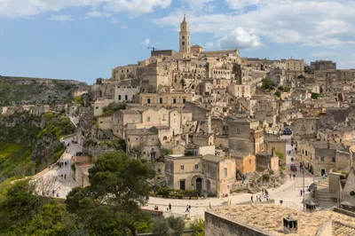 Panoramic Open-Bus Tour of the Sassi of Matera with House-Cave Entrance
