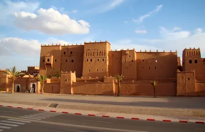 3-Day Group Tour from Marrakech to Merzouga Desert with Camel Trekking and Sandboarding