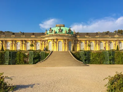 Potsdam Walking Tour from Berlin: Sanssouci Palace, Dutch Quarter & Brandenburger Tor