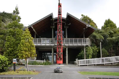 Piha Beach and Waitakere Ranges Rainforest Afternoon Tour from Auckland