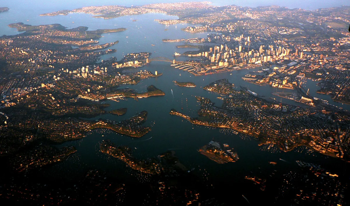 Sydney Harbour 2-Hour All-Inclusive Lunch Cruise on Journey Beyond