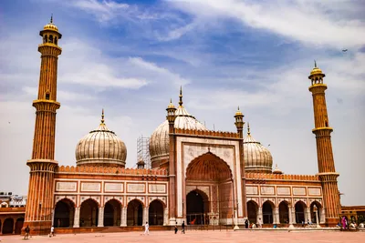 Full-Day Private Old and New Delhi Tour with Humayun Tomb, Qutub Minar, Red Fort, Lotus Temple