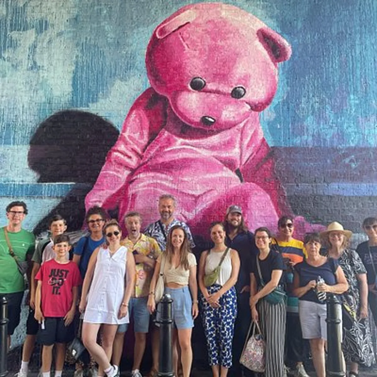 Shoreditch Street Art and Graffiti Tour (Private Group Booking)