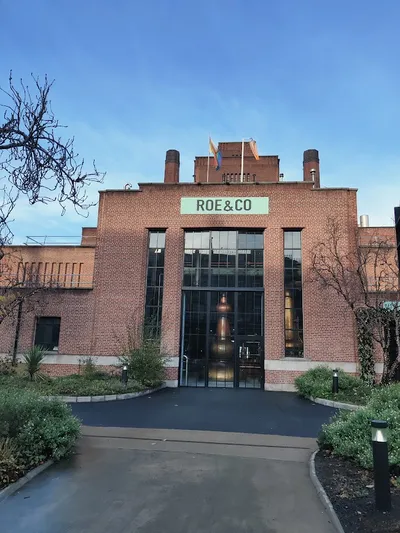 Roe & Co Distillery Guided Tour with Whiskey Blending or Flavors Experience and Cocktail in Dublin