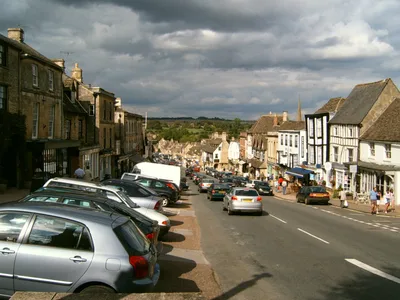 Cotswolds Day Trip from London with Guided Village Visits and Optional 2-Course Lunch