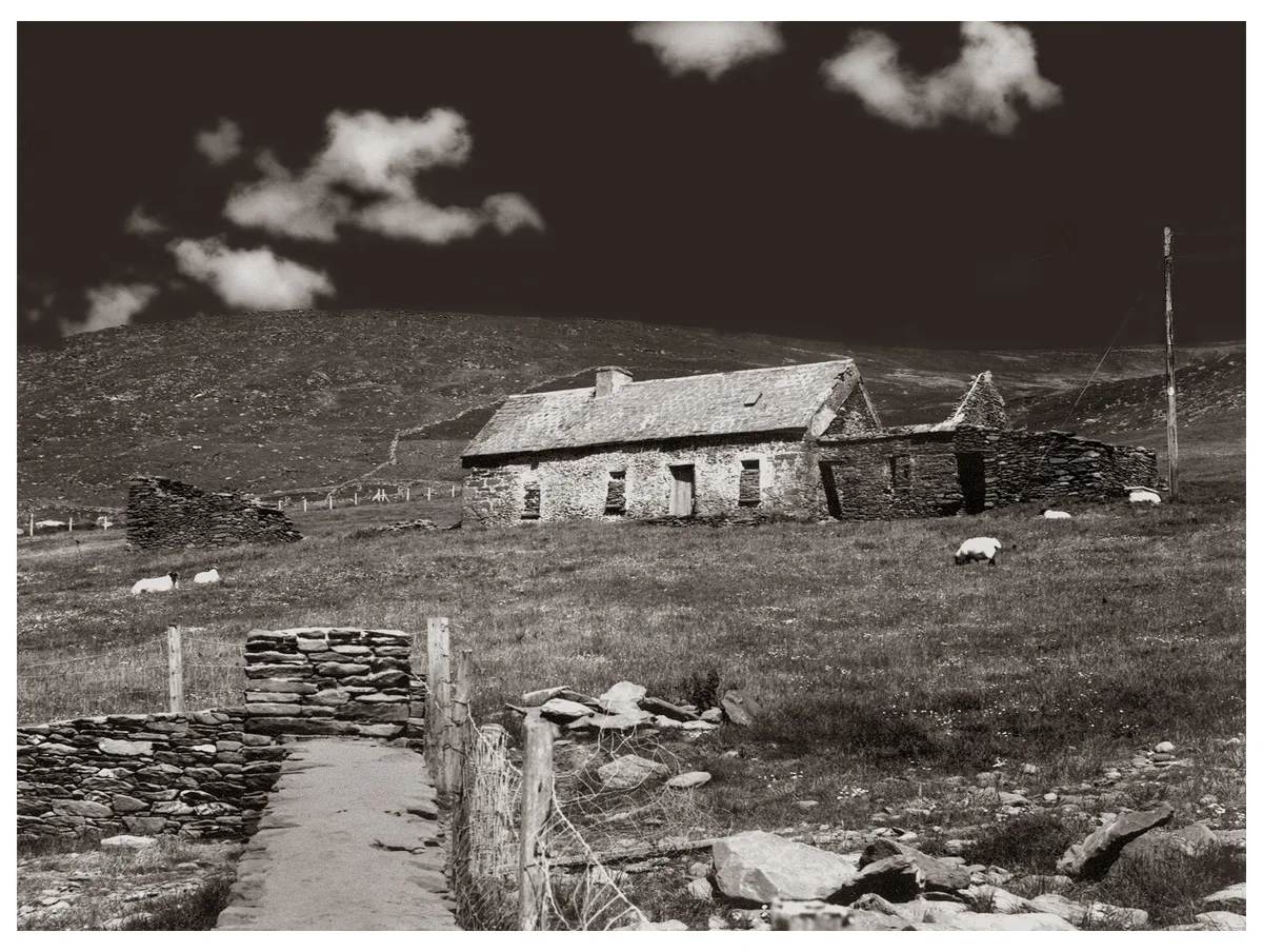 Dingle Peninsula 4-Hour Private Tour with Slea Head Drive, Connor Pass, and Gallarus Oratory