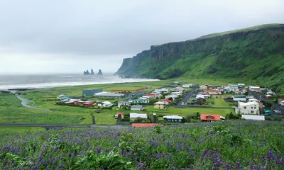 Sólheimajökull Glacier Hike in Vik with Certified Guide and Small Group Equipment