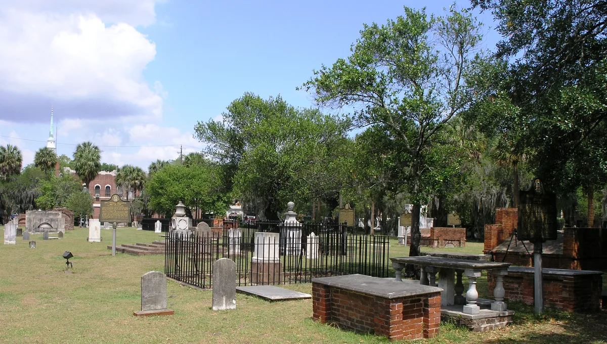 Savannah 90-Minute Walking Beyond Good & Evil Tour