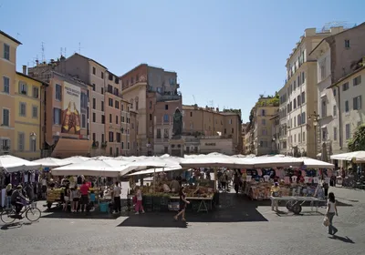 Trevi Fountain, Pantheon, and Campo Dei Fiori Market Food and Wine Walking Tour in Rome
