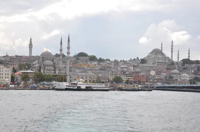 Istanbul Guided Street Food Tour Around European and Asian Sides