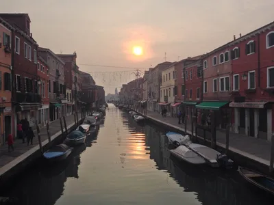 Venice Lagoon Full-Day Boat Tour: Murano, Burano and Torcello Islands