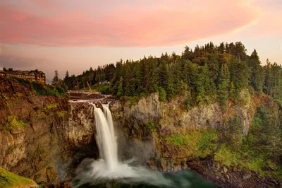 Seattle Half-Day Guided Hike to Twin Falls and Snoqualmie Falls