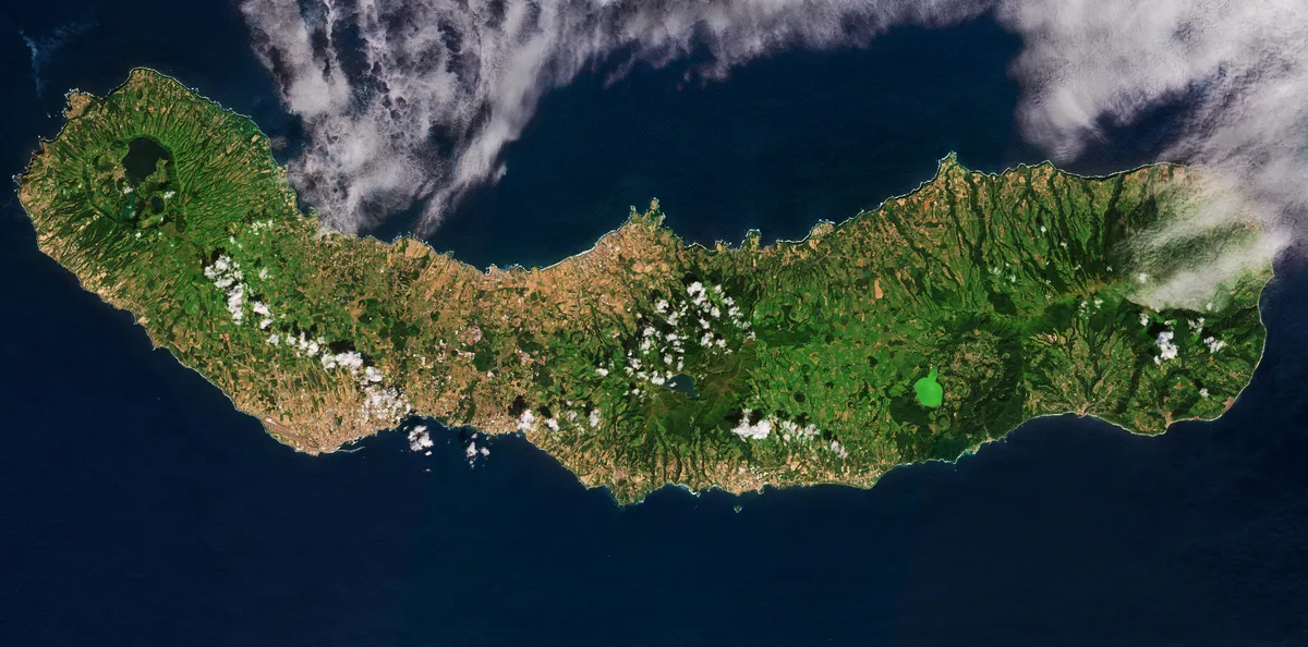 Furnas Night-Time Experience in Sao Miguel with Thermal Baths and Dinner