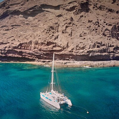 Catamaran Makaira