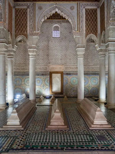 Marrakech City Highlights Half-Day Small-Group Tour including Saadian Tombs and Koutoubia Mosque
