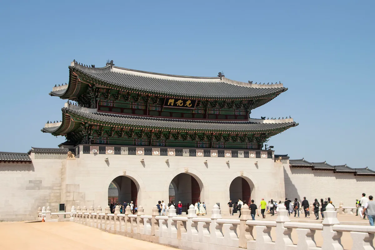 Seoul Full-Day Private Tour Including Lunch with Gyeongbokgung Palace and N Seoul Tower