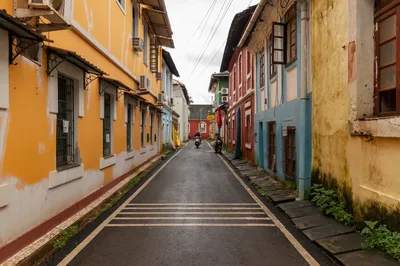 Wine Tasting at 150-Year-Old Indo-Portuguese House in Fontainhas, Goa