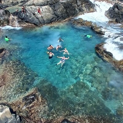 Cross Aruba Tours