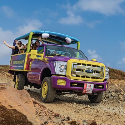 Cross Aruba Tours
