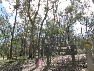 Melbourne 4.5-Hour Small-Group Bike Tour from Blue Bikes