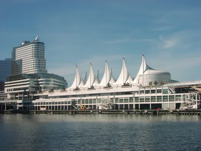 Vancouver City Tour with Admission to Lookout Tower