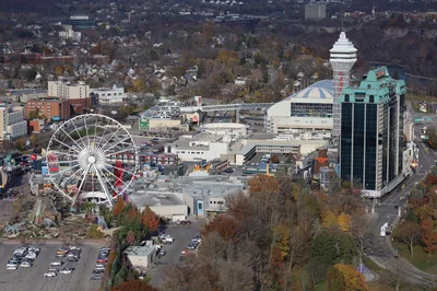 Clifton Hill Fun Pass in Niagara Falls: Admission to 6 Top Attractions