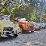 Découverte insolite de la Bourgogne en 2CV!