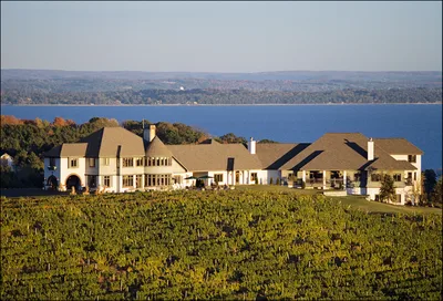 Traverse City 5-Hour Wine Tour: 4 Wineries on Old Mission Peninsula