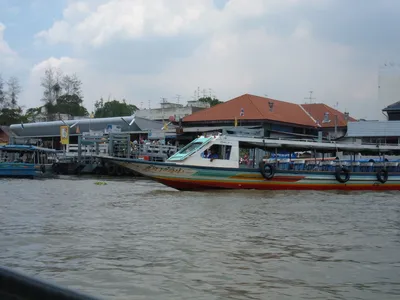 Grand Palace & Temples of Bangkok with Experienced Guide