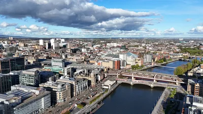 Glasgow 1 or 2-Day Hop-On Hop-Off Bus Tour on Red and Yellow Routes