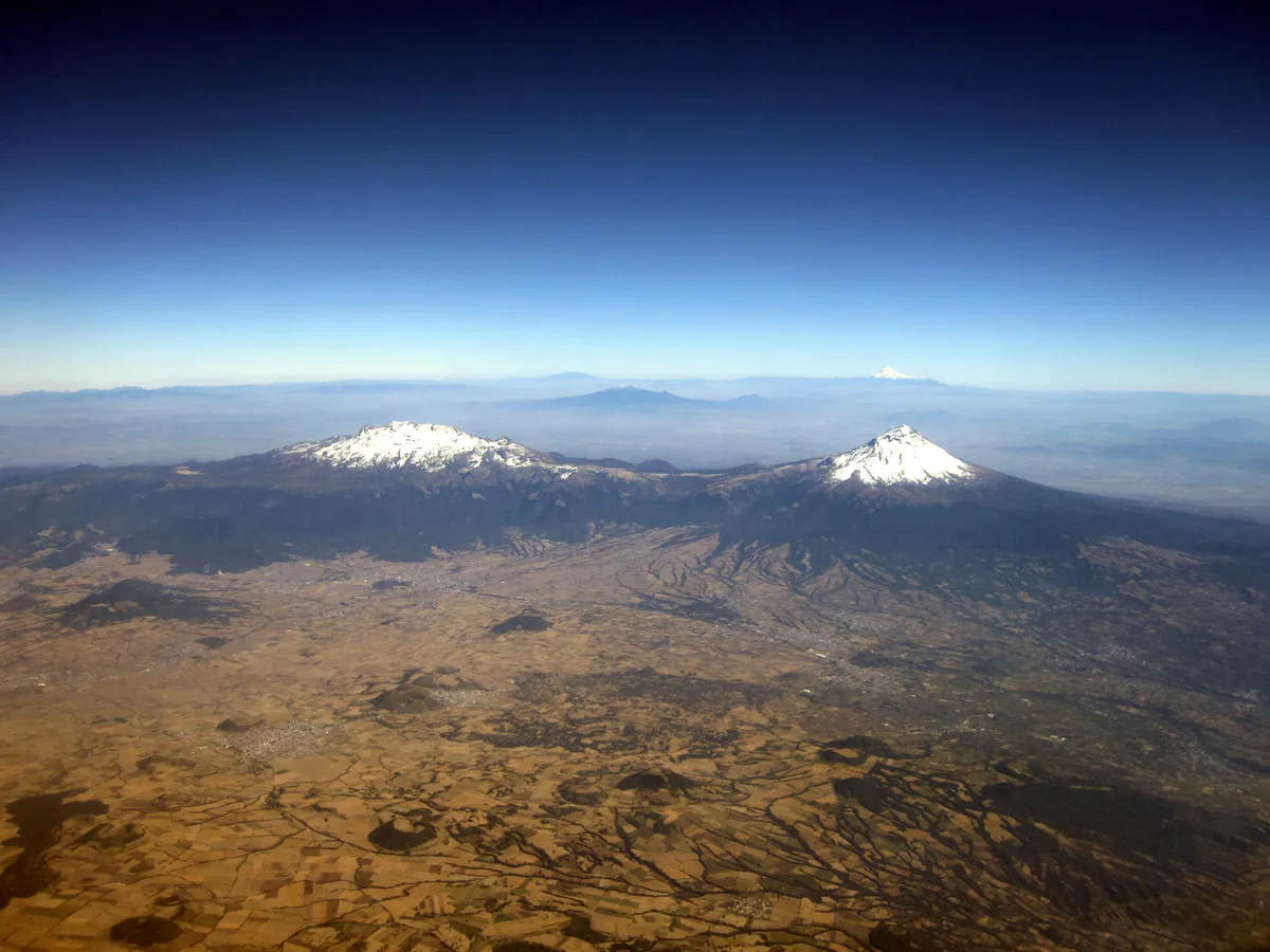 Iztaccihuatl Volcano Hike with Alpinist Guide