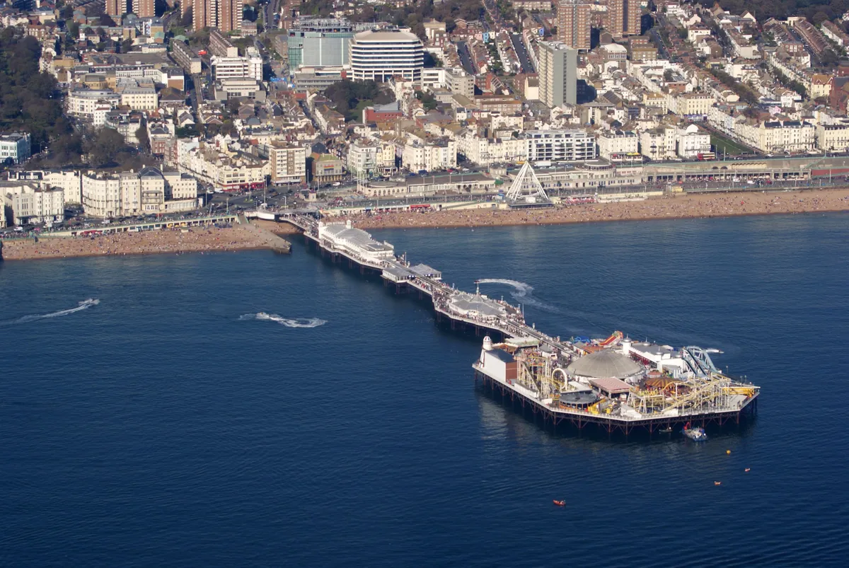 Brighton Walking Tour: Royal Pavilion, The Lanes, Brighton Pier & Seafront