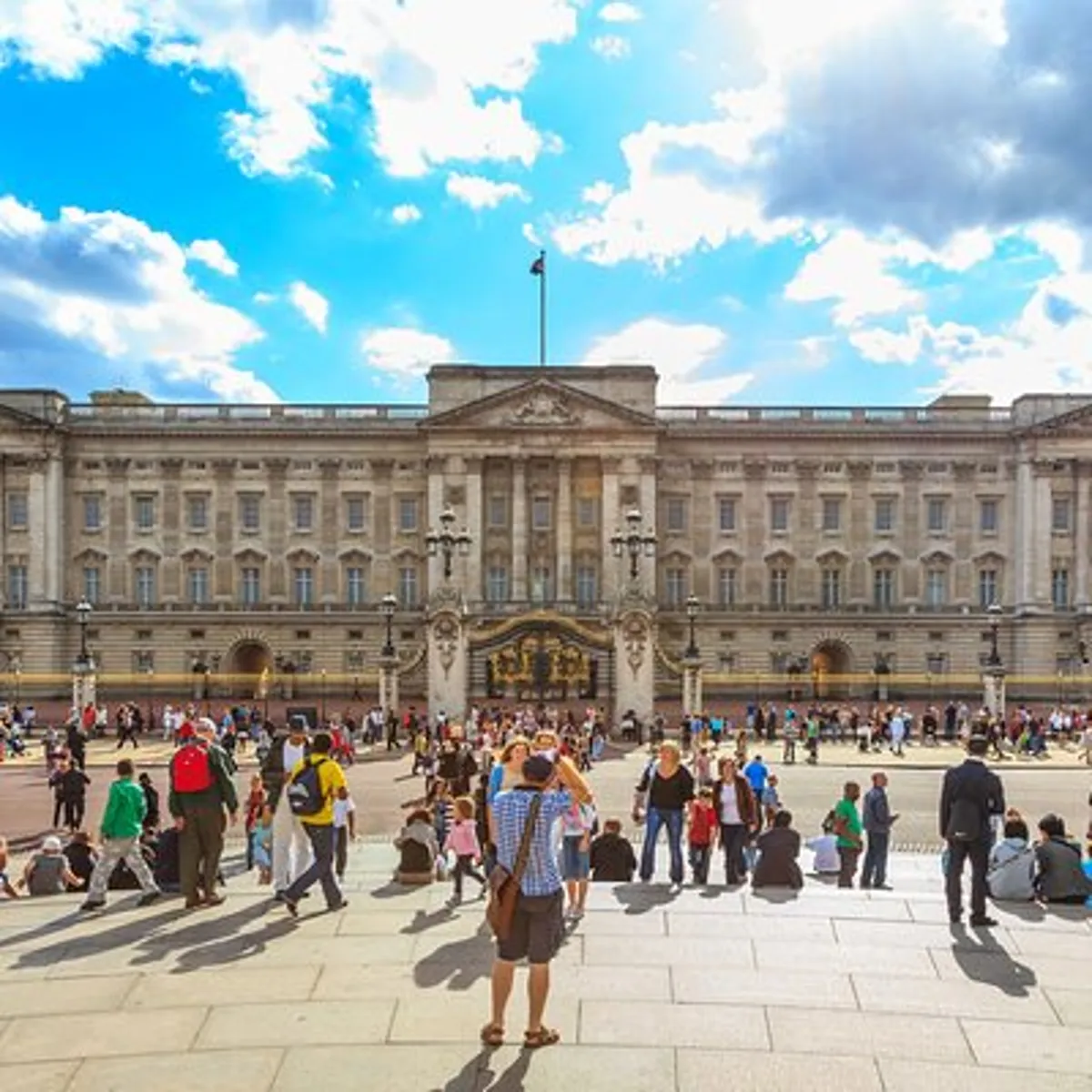 Buckingham Palace, Change the Guard & Crown Jewels&nbsp;Tour