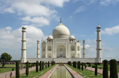 Agra Private Sunrise Taj Mahal and Agra City Tour
