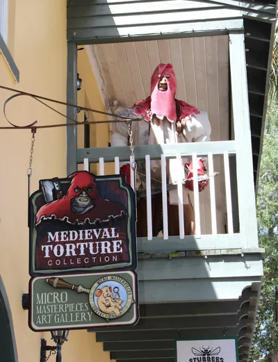 Medieval Torture Museum Ticket with Audio Guide and Ghost Hunting in Chicago