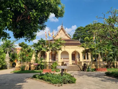 Koh Ker Temple Group and Beng Mealea Full-Day Join-in Tour in Siem Reap