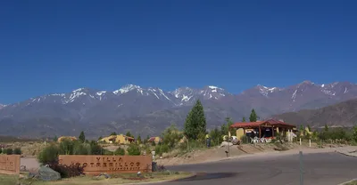 Mendoza High Mountain Tour: Aconcagua, Inca Bridge, Potrerillos, and Las Cuevas