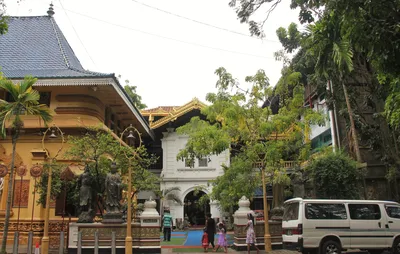 Colombo Private Tuk-Tuk City Tour with All Entry Fees Included