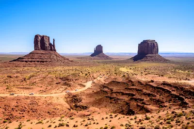 Monument Valley Backcountry Motorized Tour with Navajo Guide