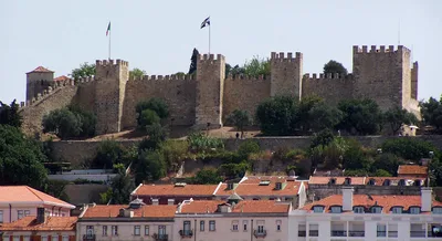 Lisbon 3-Hour Electric Bike Tour of 7 Hills with Castelo de Sao Jorge and Miradouro Senhora de Monte