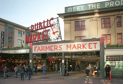 Seattle Haunted Booze and Boos Ghost Walking Tour