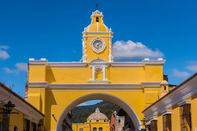 Antigua 3-Hour Evening Street Food Tour with Dinner and Private Transportation