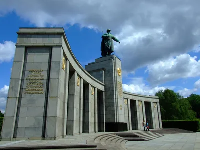Berlin Private Walking Tour Third Reich, Hitler and World War II
