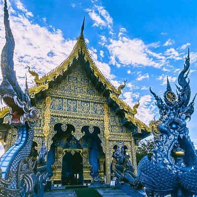 roamHerTravel