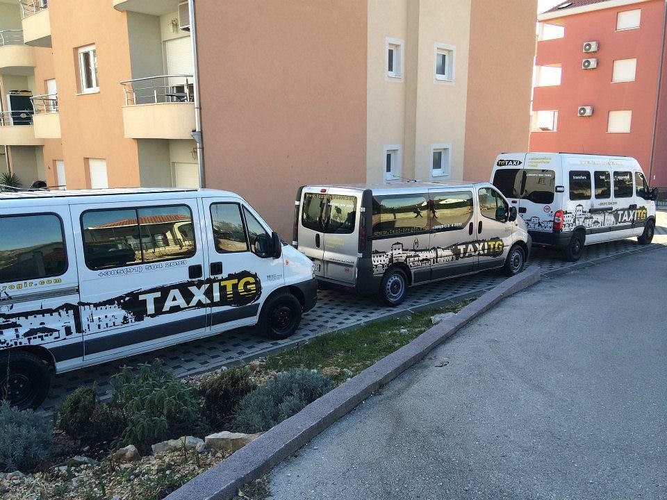 Tours transfers Land Sea trogir