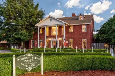 Woodrow House Bed and Breakfast