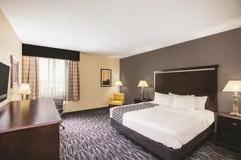 La Quinta Inn & Suites by Wyndham Allen at The Village