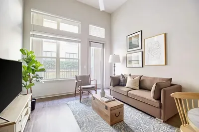 Sonder - Jefferson Eastshore