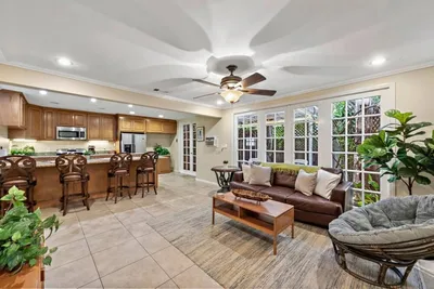 Costa Mesa Bungalows by ELVR