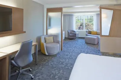 Courtyard by Marriott Lake George